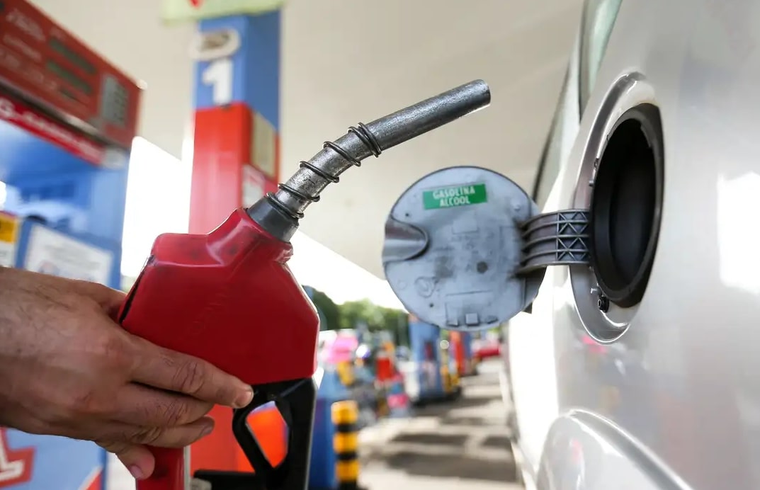 Governo prevê queda de preços da gasolina e diesel se petróleo mantiver cotação 1 Governo prevê queda de preços da gasolina e diesel se petróleo mantiver cotação - Foto: Marcelo Camargo/Agência Brasil