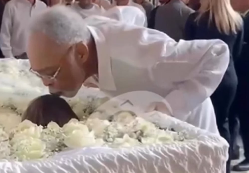 Gilberto Gil, família, amigos e celebridades se despedem de Preta Gil; veja imagens 1 Gilberto Gil, família, amigos e celebridades se despedem de Preta Gil; veja imagens - Foto: Reprodução/Alô Bahia