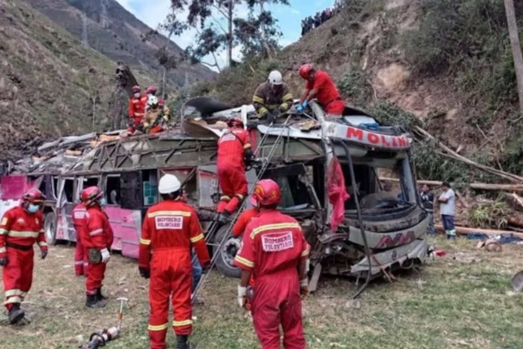 Acidente de ônibus em província do Peru deixa ao menos 17 mortos - Foto: Divulgação/Coen