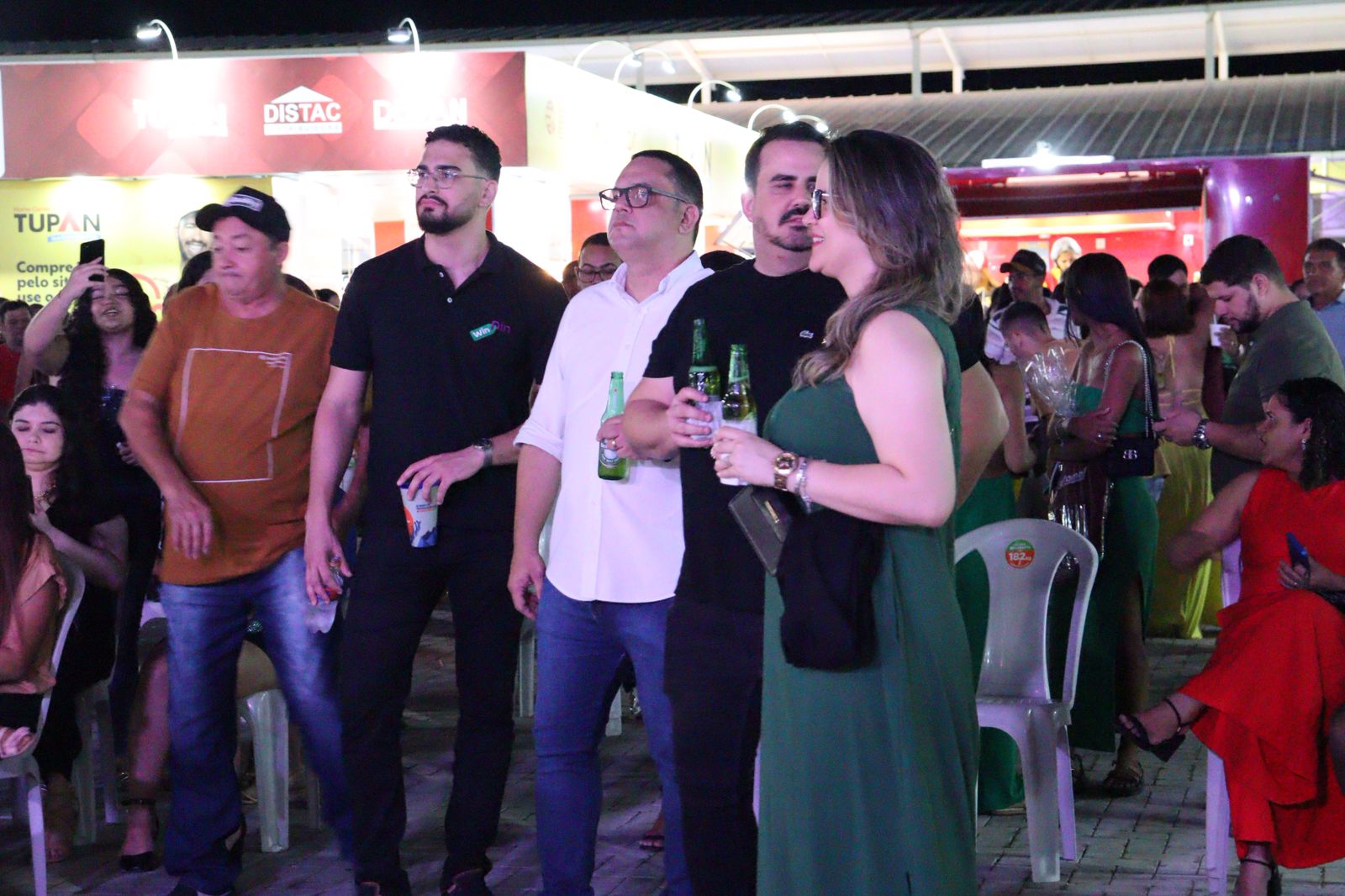 2ª noite da ExpoSerra com estandes cheios, muito forró e resenha em ST