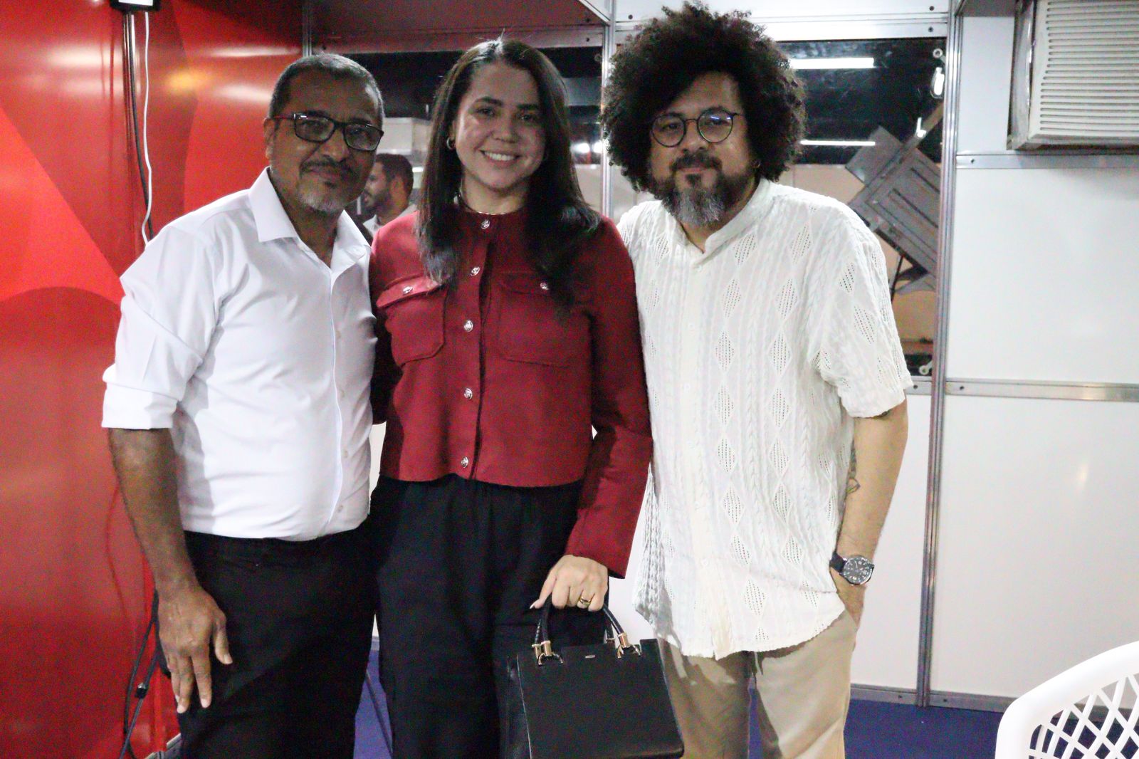 Farol recebe carinho, aplausos e apoio dos leitores na 25° Exposerra