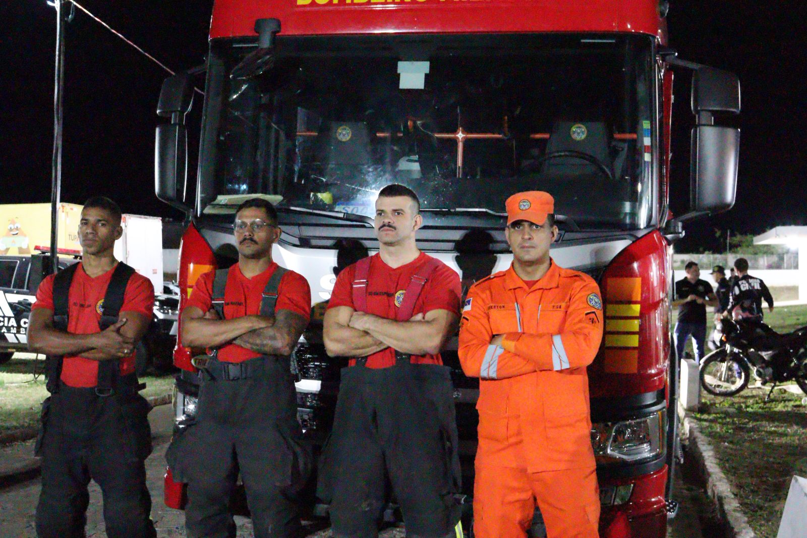 Farol recebe carinho, aplausos e apoio dos leitores na 25° Exposerra