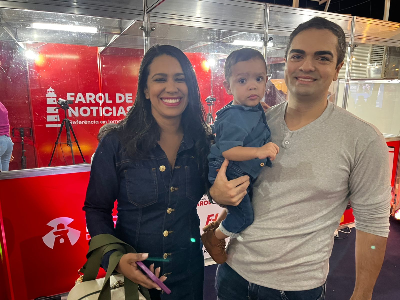 Farol recebe carinho, aplausos e apoio dos leitores na 25° Exposerra