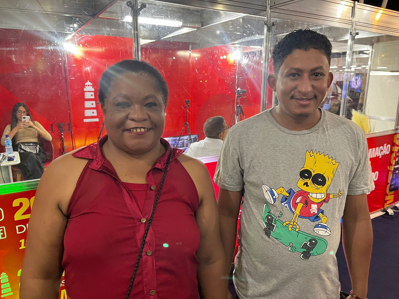 Farol recebe carinho, aplausos e apoio dos leitores na 25° Exposerra