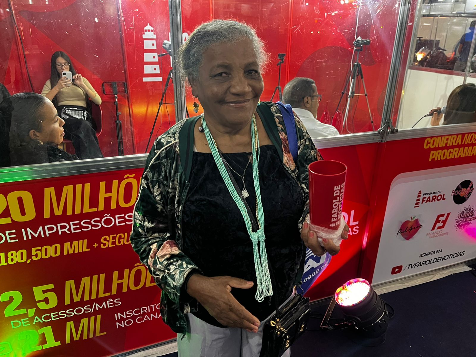 Farol recebe carinho, aplausos e apoio dos leitores na 25° Exposerra