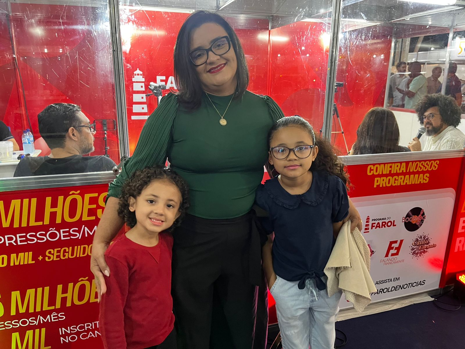 Farol recebe carinho, aplausos e apoio dos leitores na 25° Exposerra