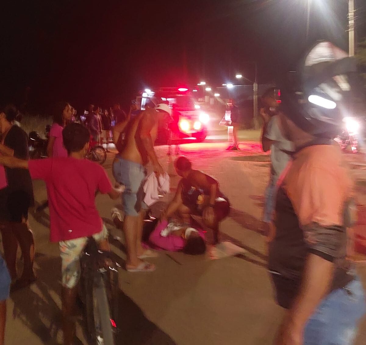 Colisão entre motos deixa 3 feridos no bairro Vila Bela em Serra Talhada