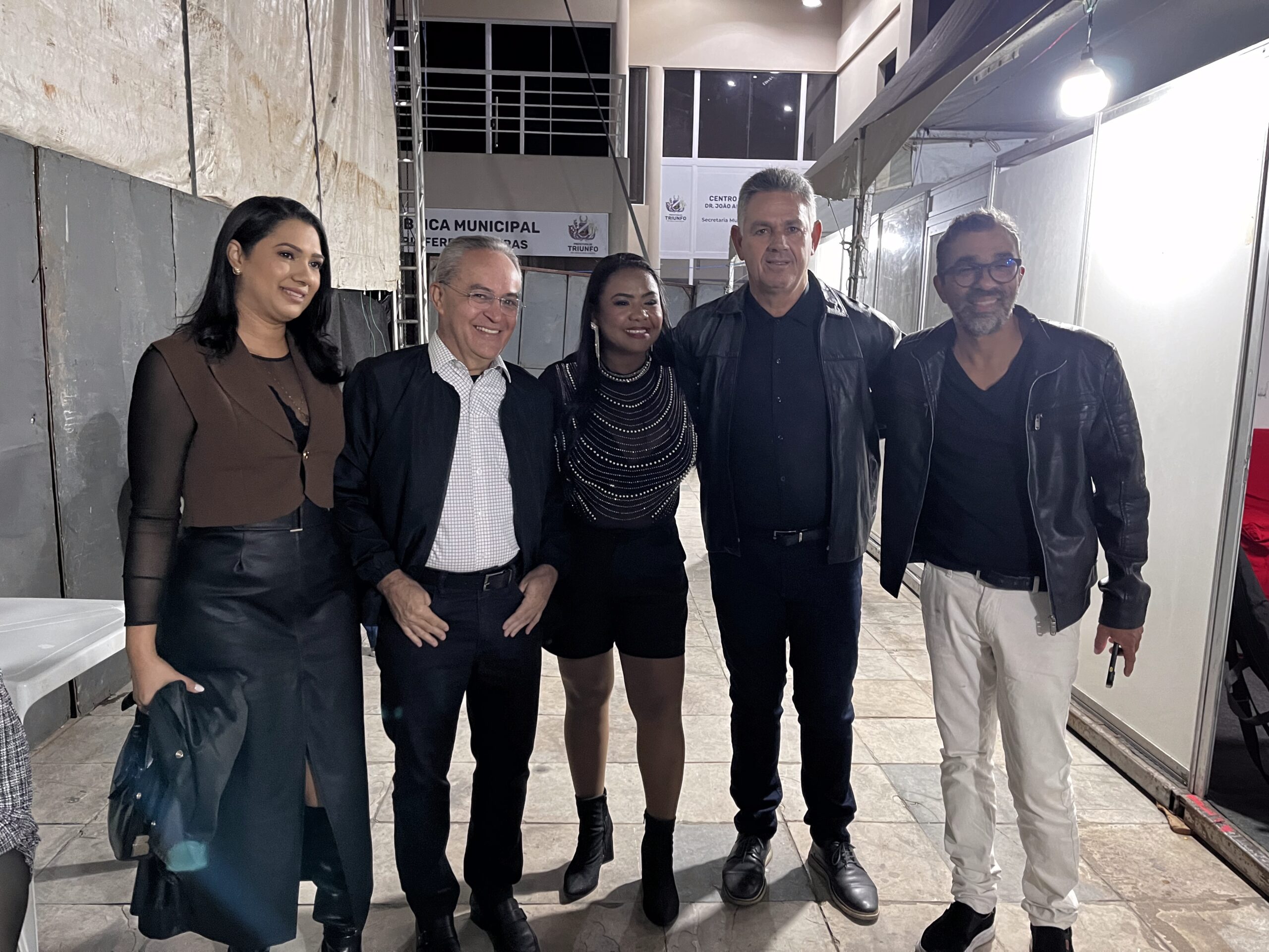 Trio Parada Dura e The Fevers encerram 67ª Festa dos Estudantes