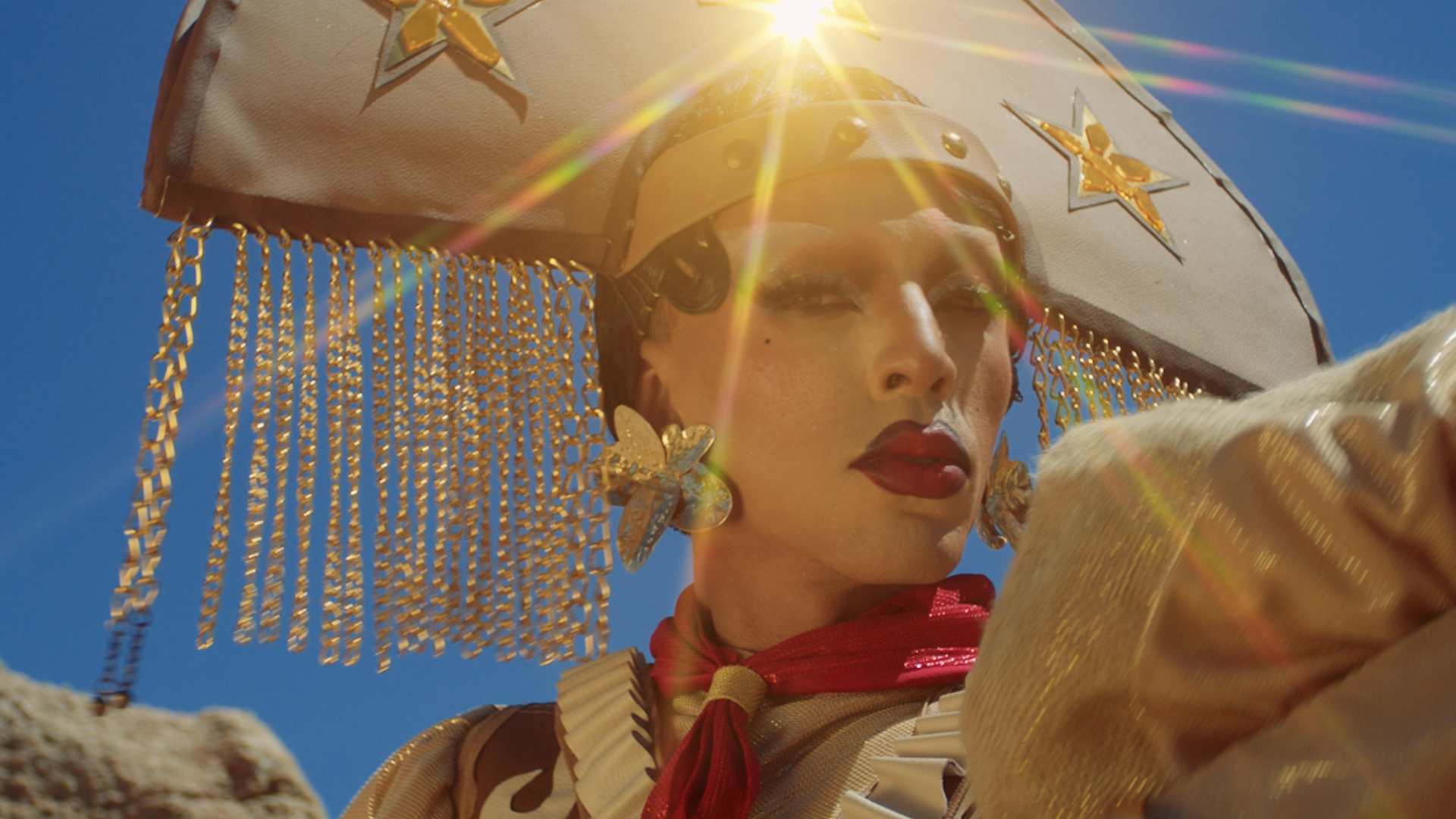 Drag Queen de Carnaíba, no Sertão do Pajeú, é destaque em reality show