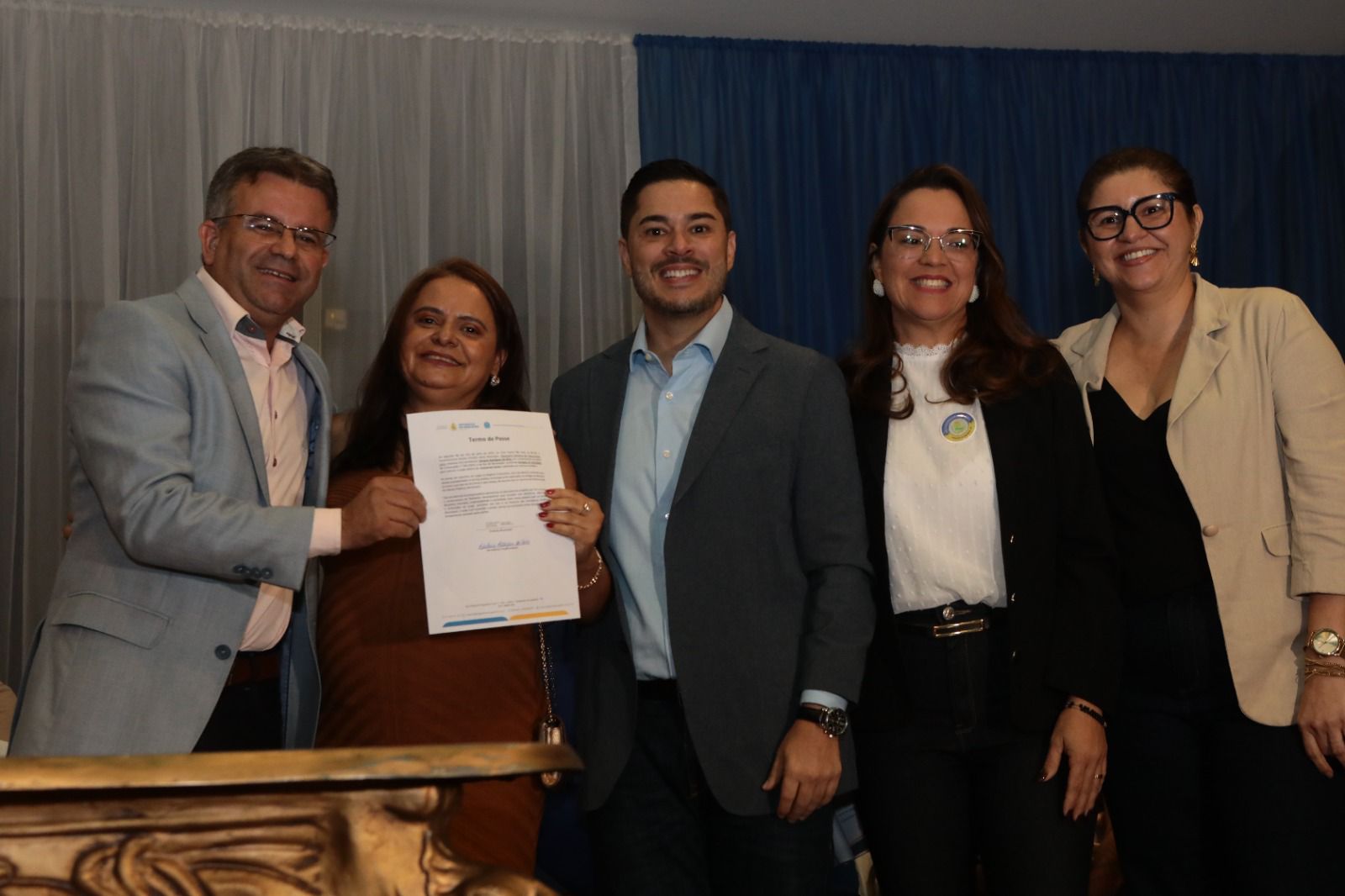 Sandrinho dá posse aos 108 aprovados em concurso 1 Sandrinho dá posse aos 108 aprovados em concurso público - Fotos: Divulgação