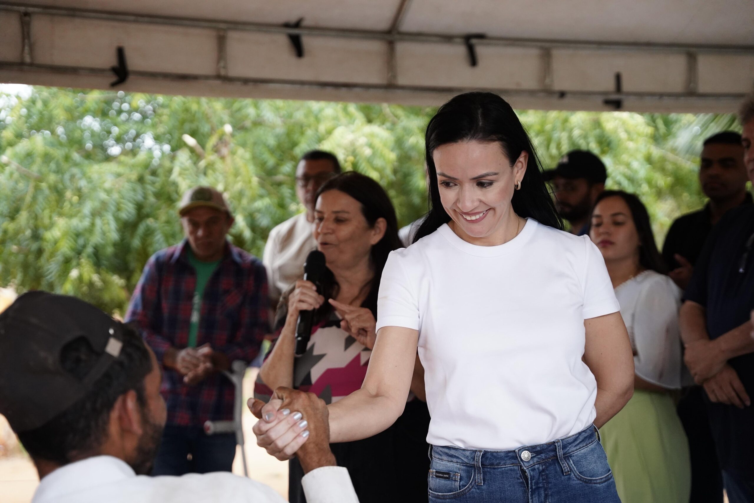 Márcia Conrado entrega nova passagem molhada neste sábado (12) 1 márcia conrado