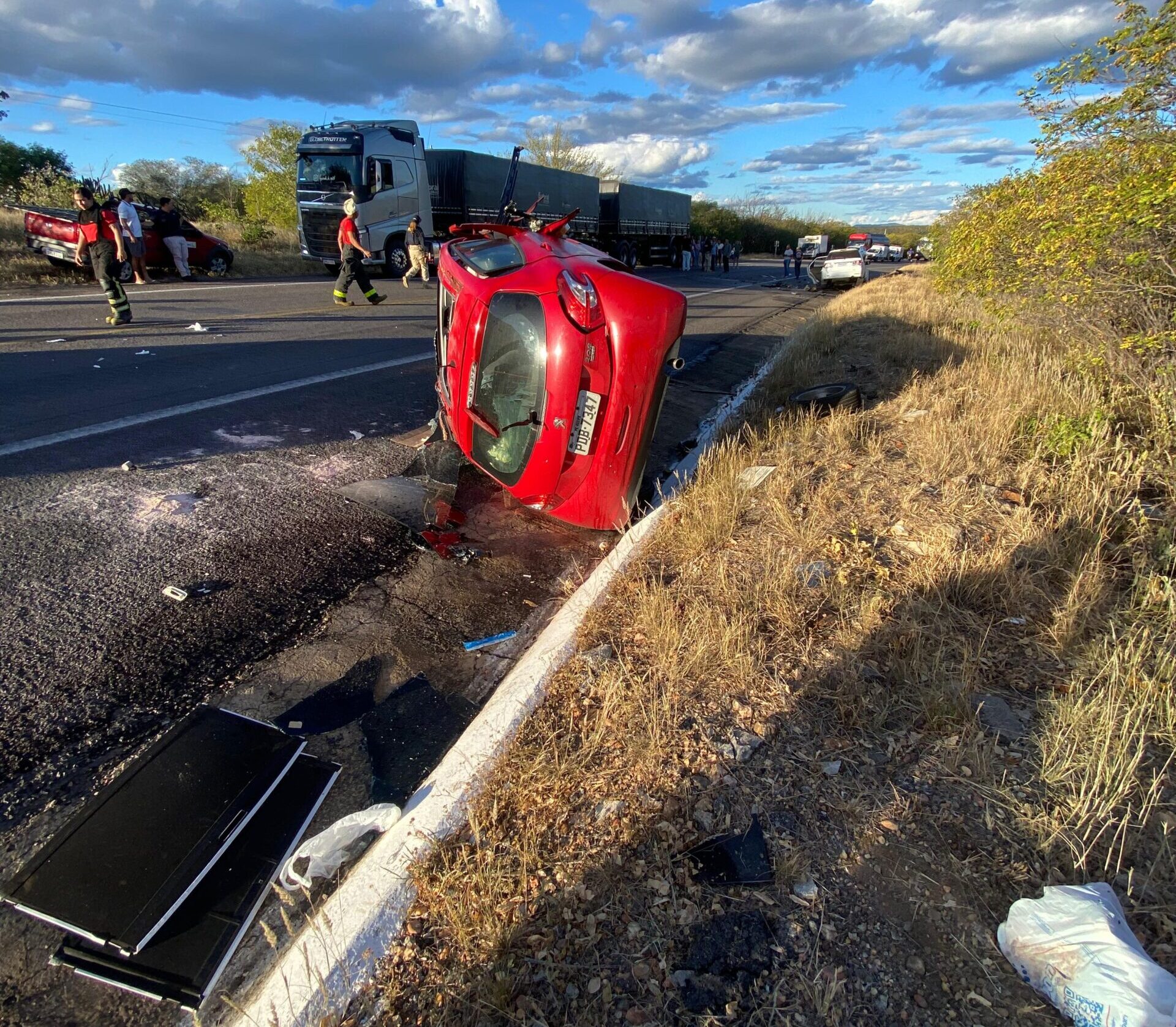 Grave acidente em Serra Talhada na BR-232 deixa 5 vítimas nesta 3ª