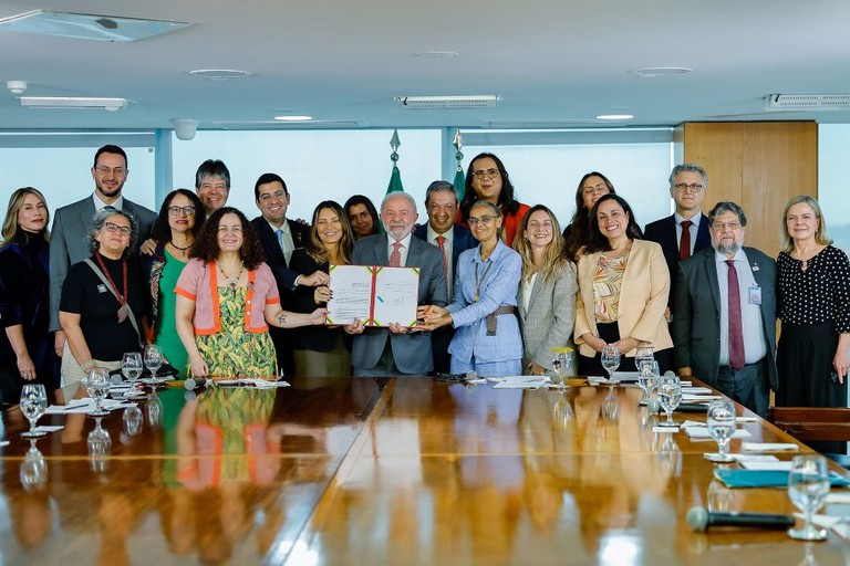 Lula sanciona lei que proíbe uso de animais em testes de cosméticos 1 Lula sanciona lei que proíbe uso de animais em testes de cosméticos - Foto: Ricardo Stuckert/Secom-PR