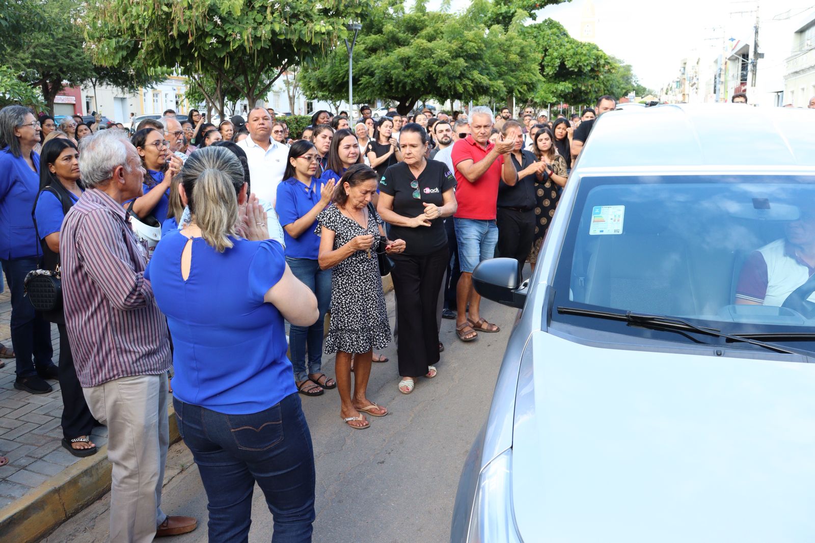 Comércio e trânsito de ST param na despedida a Marcelo Vasconcelos