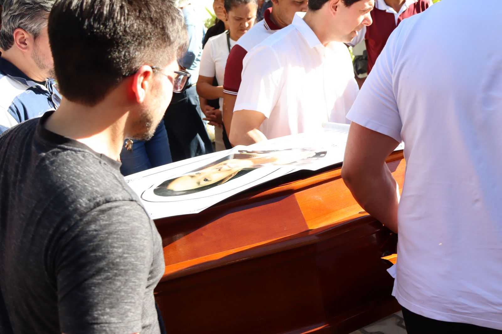 Comoção no último adeus a Dra. Florenilza Melo em ST nesta 4ª 1 Comoção Dra. Florenilza Melo