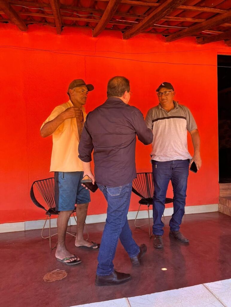 No Dia dos Pais, Luciano Duque acelera agenda na zona rural de ST