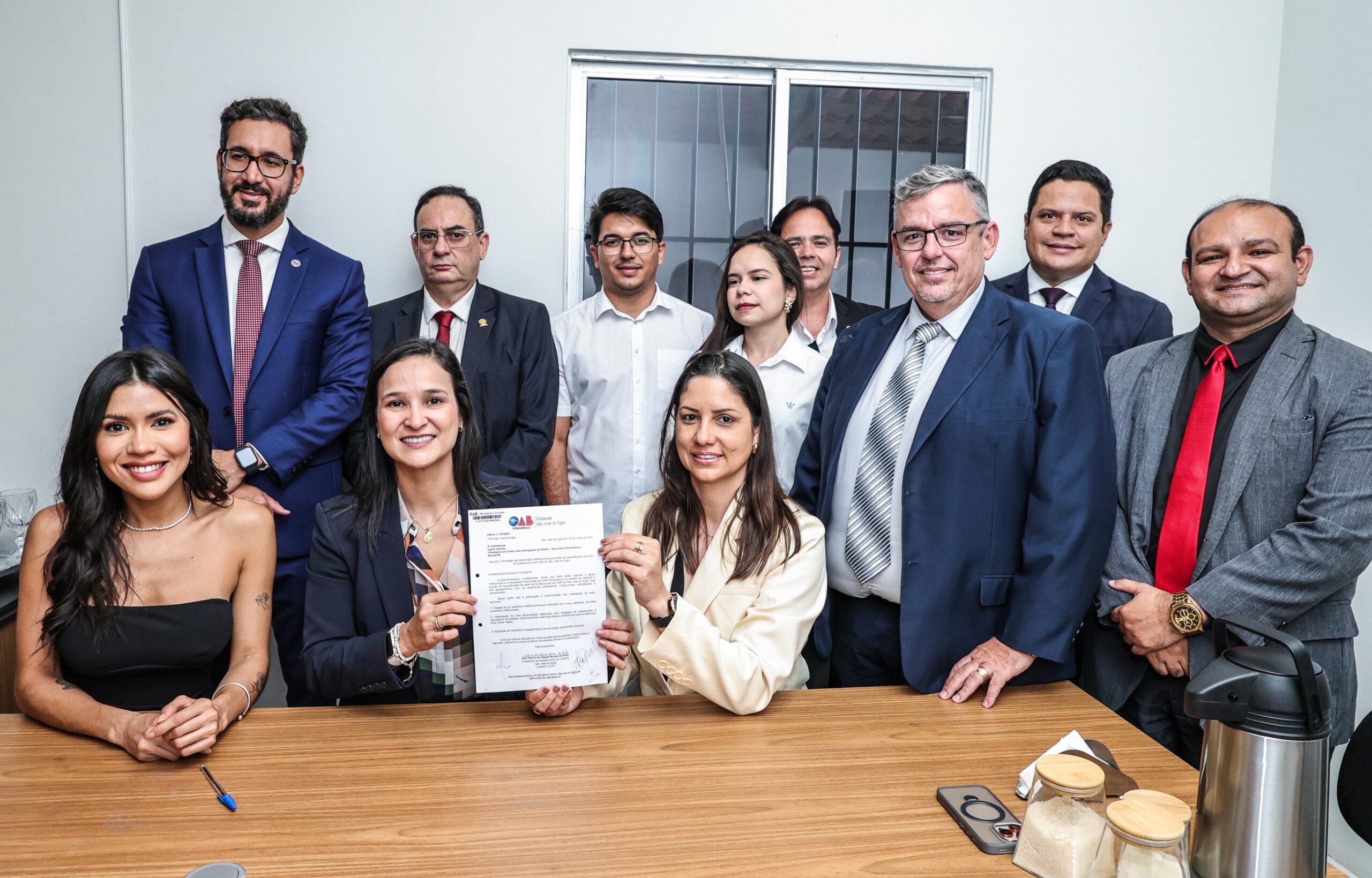 Ingrid assina ordem de serviço para requalificação de sede 1 Ingrid assina ordem de serviço para requalificação de sede - Foto: Vivian Ramos/OAB-PE