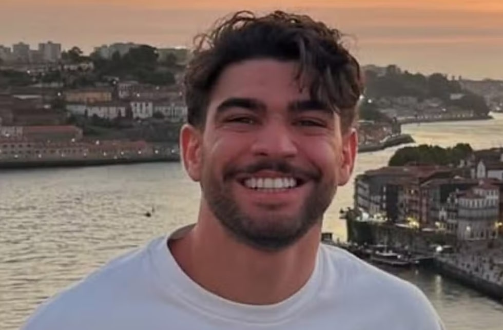 Brasileiro morre após cair de terceiro andar de hotel na Espanha 1 Brasileiro morre após cair de terceiro andar de hotel na Espanha - Foto: Divulgação/Arquivo Pessoal