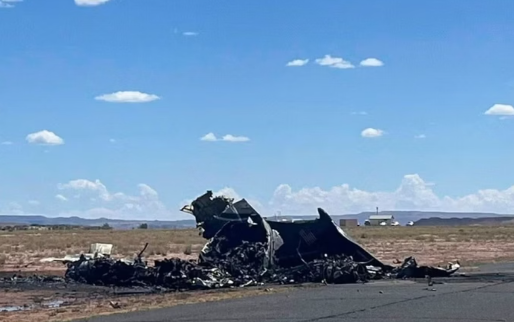 Avião de transporte médico cai e deixa 4 mortos nos Estados Unidos - Foto: Departamento de Polícia Navajo