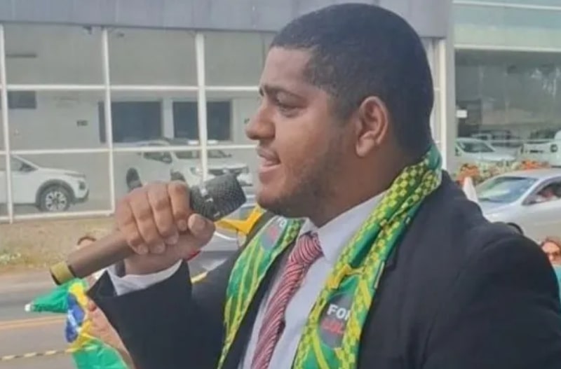 Homem que chamou Lula de "ladrão" é intimado pela Justiça 1 Homem que chamou Lula de "ladrão" é intimado pela Justiça - Foto: Arquivo Pessoal