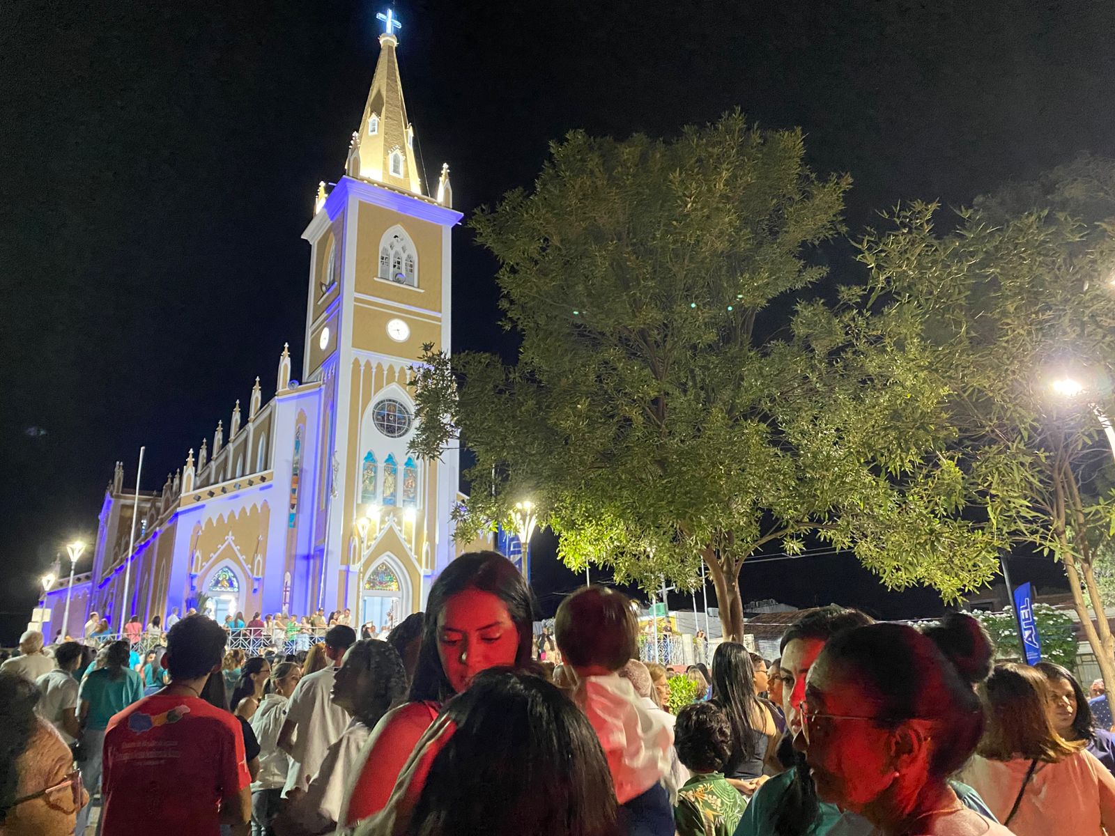 Emoção e fé marcaram a abertura da festa de N.Sª da Penha em ST