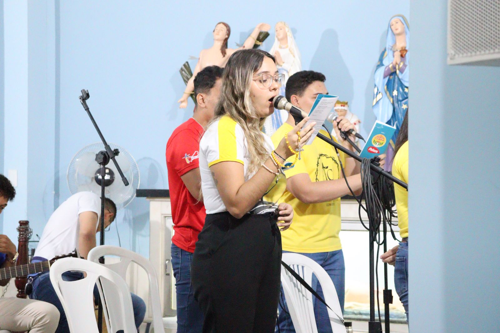 Artistas trazem alegria e descontração à Praça Sérgio Magalhães em ST