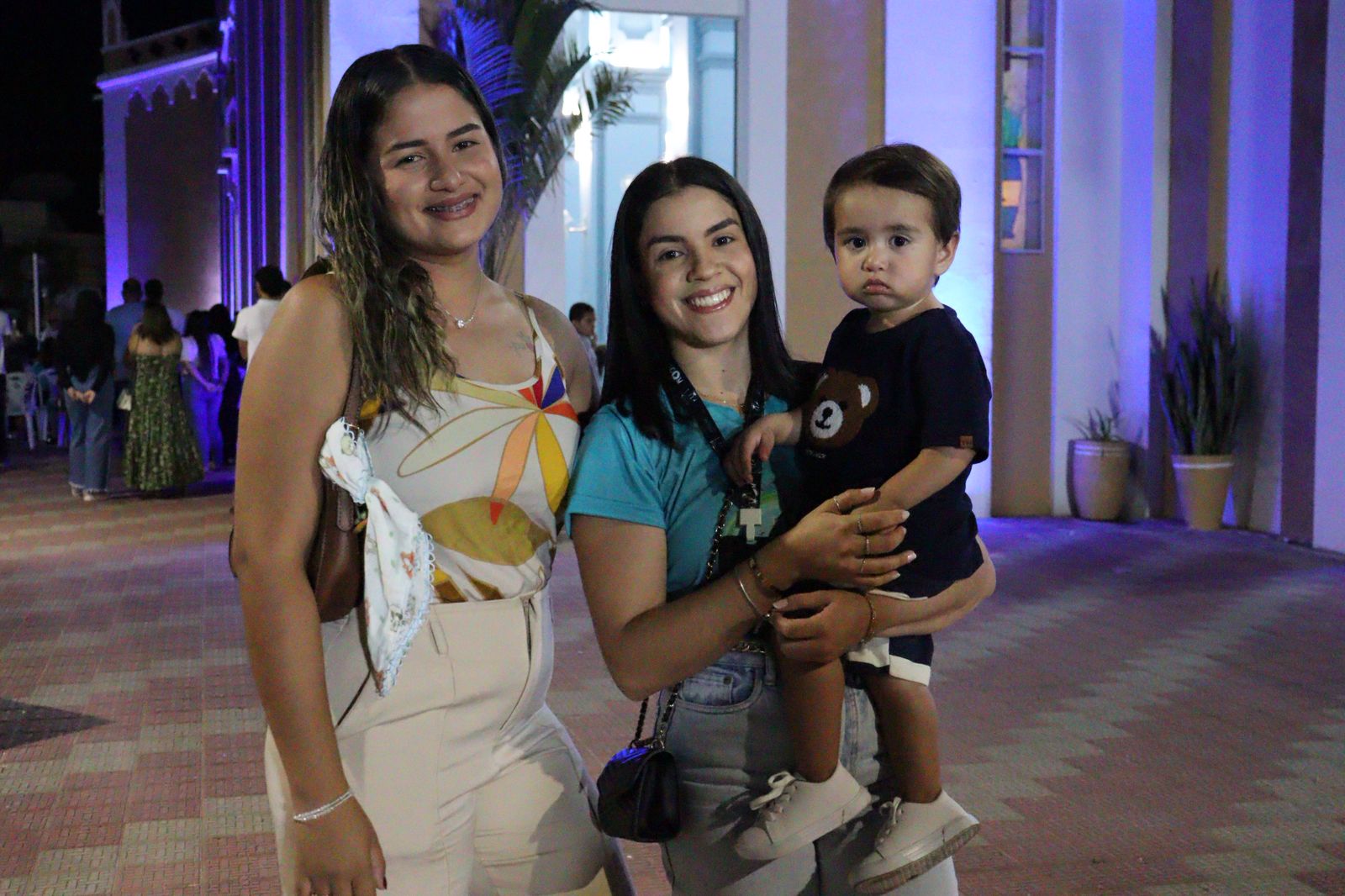 Artistas trazem alegria e descontração à Praça Sérgio Magalhães em ST