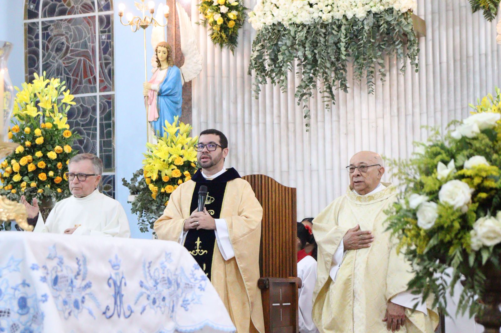 Artistas trazem alegria e descontração à Praça Sérgio Magalhães em ST