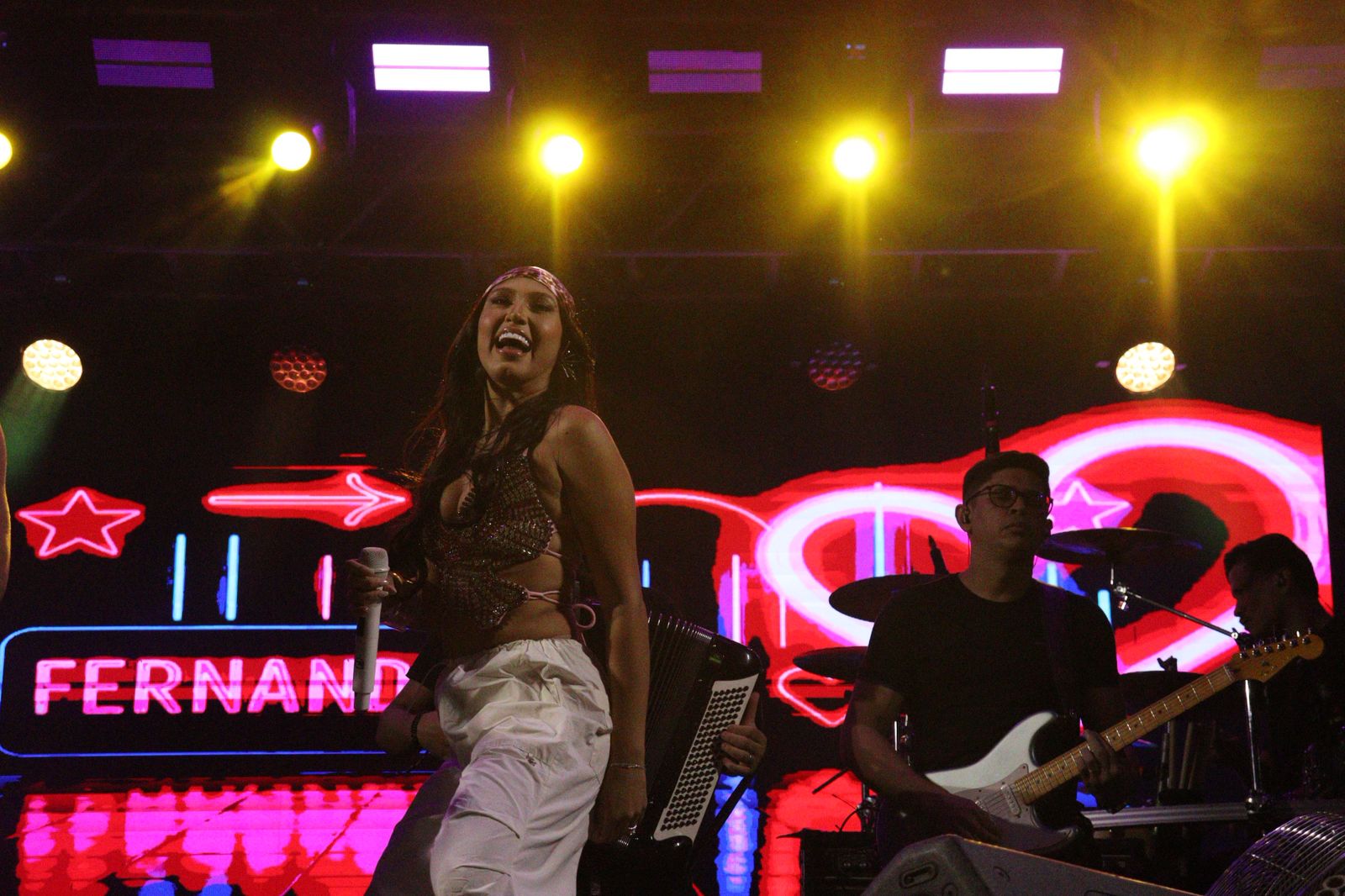 Artistas trazem alegria e descontração à Praça Sérgio Magalhães em ST