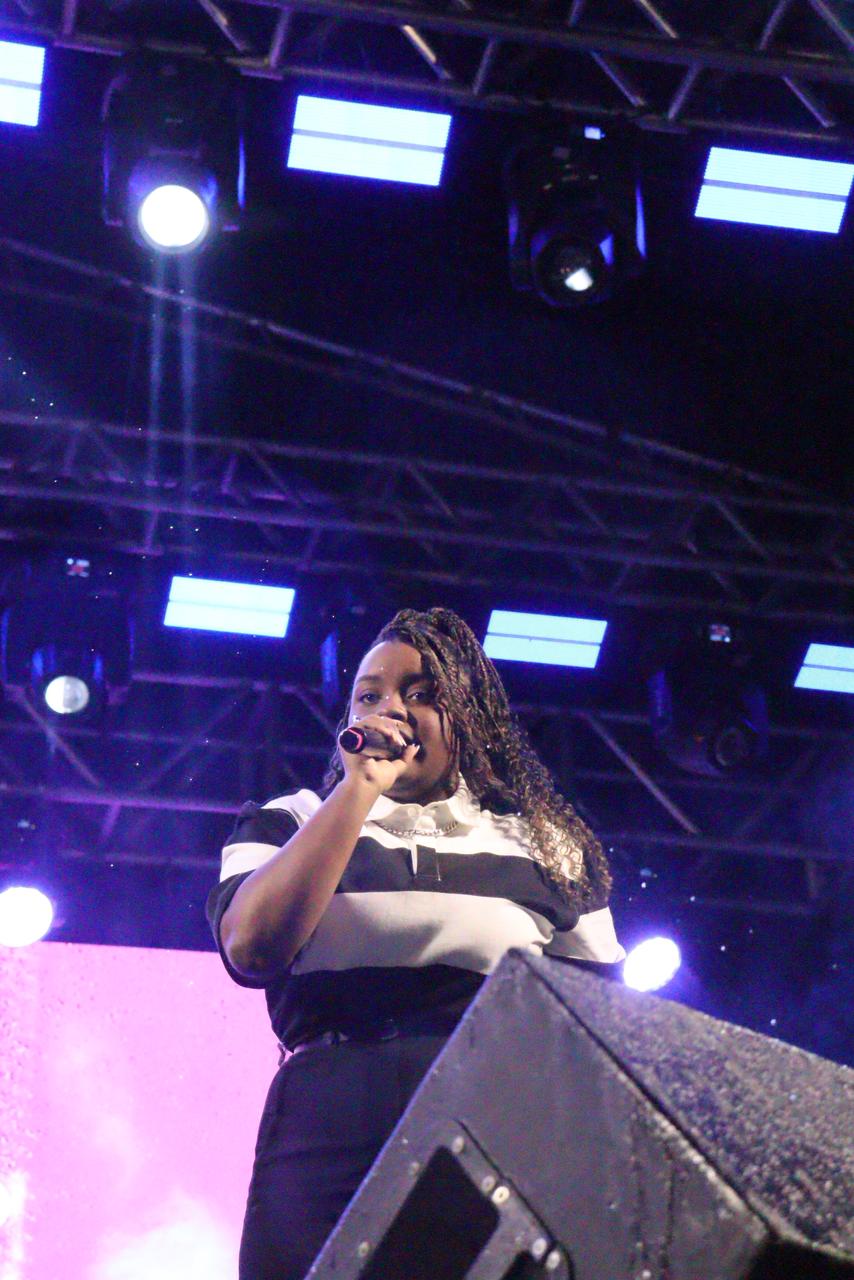 Emoção marcou show de banda de rock católico na Sérgio Magalhães