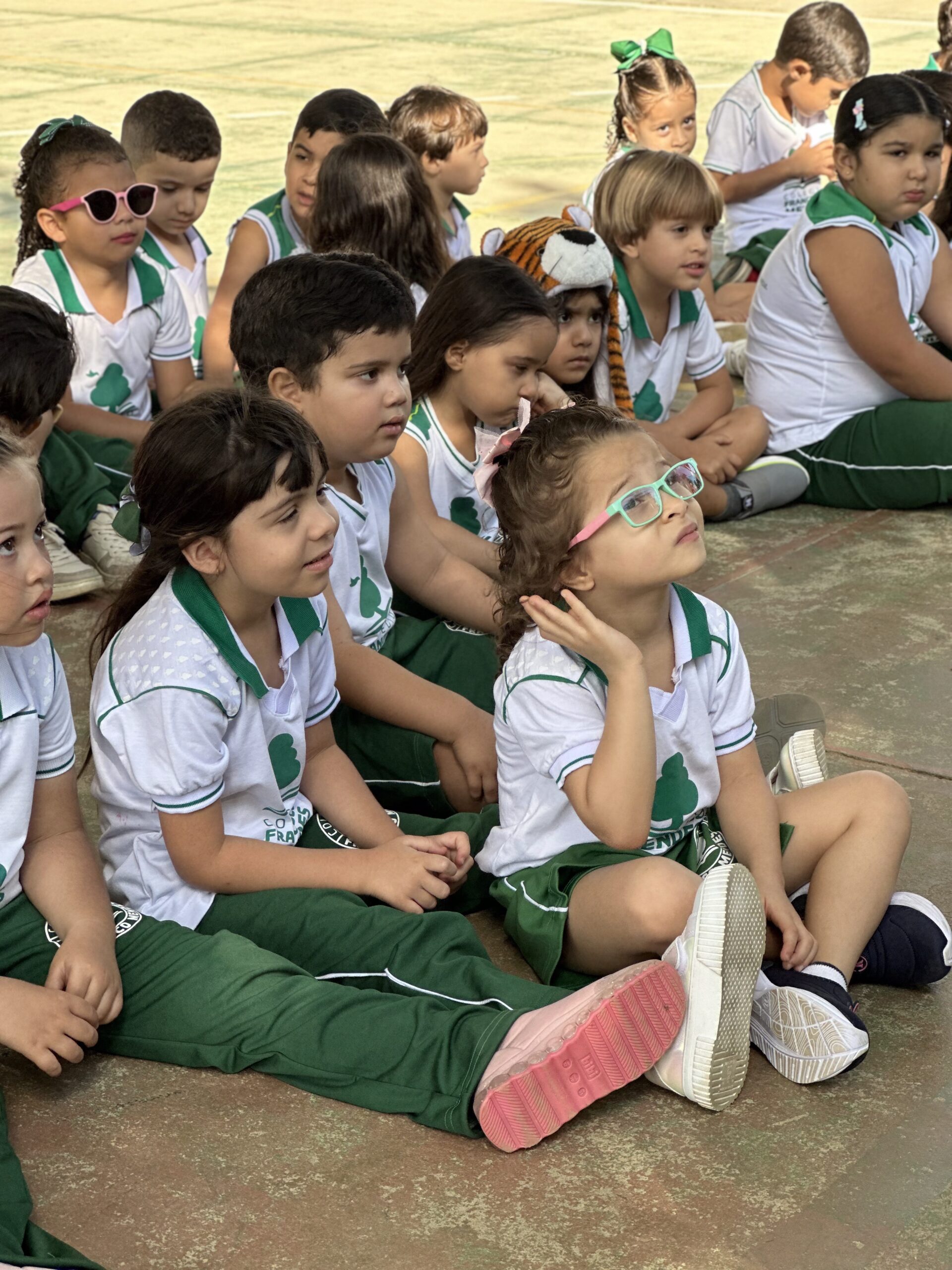 Colégio Francisco Mendes e CCAA surpreendem alunos no volta às aulas