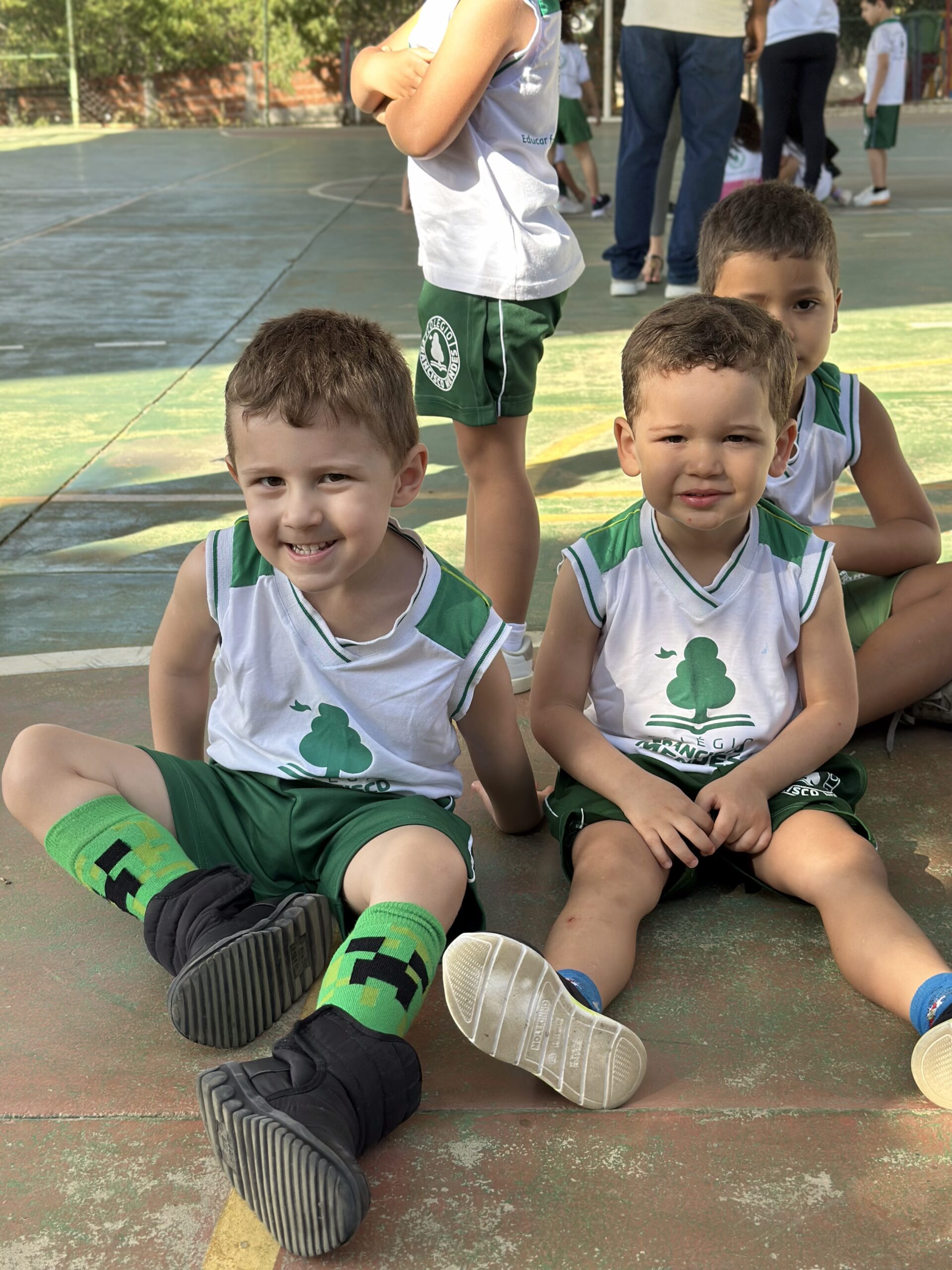 Colégio Francisco Mendes e CCAA surpreendem alunos no volta às aulas