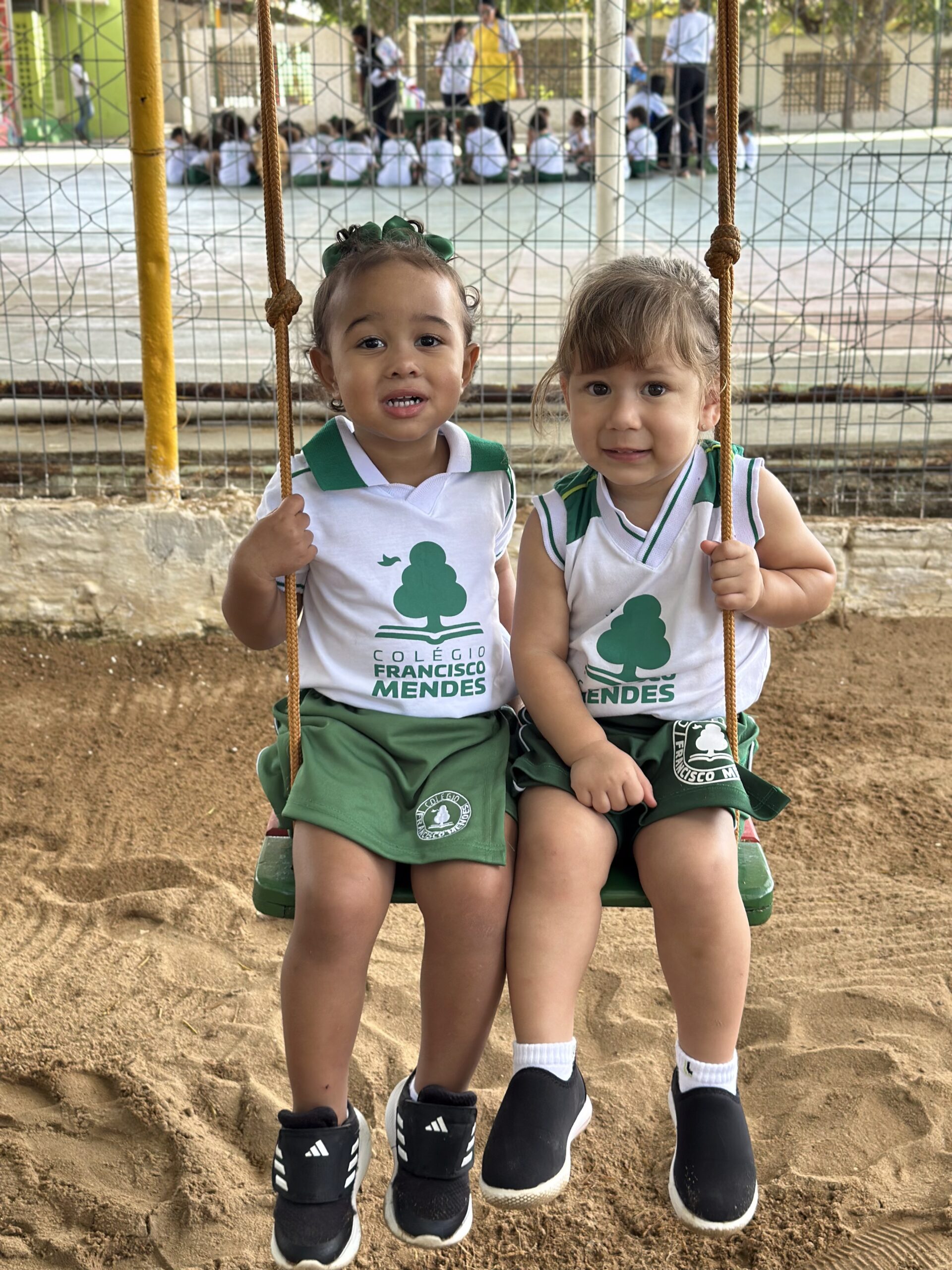 Colégio Francisco Mendes e CCAA surpreendem alunos no volta às aulas