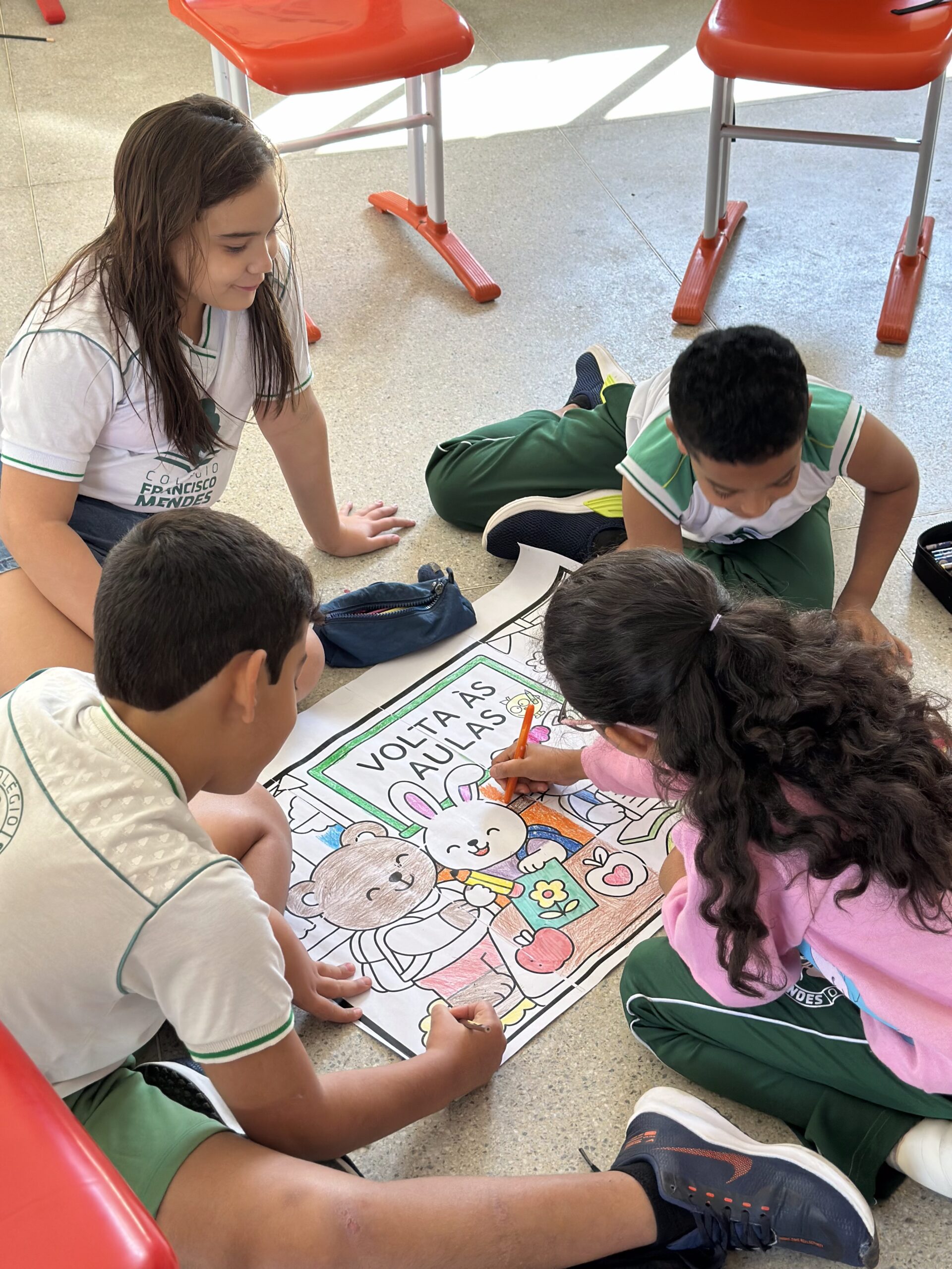 Colégio Francisco Mendes e CCAA surpreendem alunos no volta às aulas