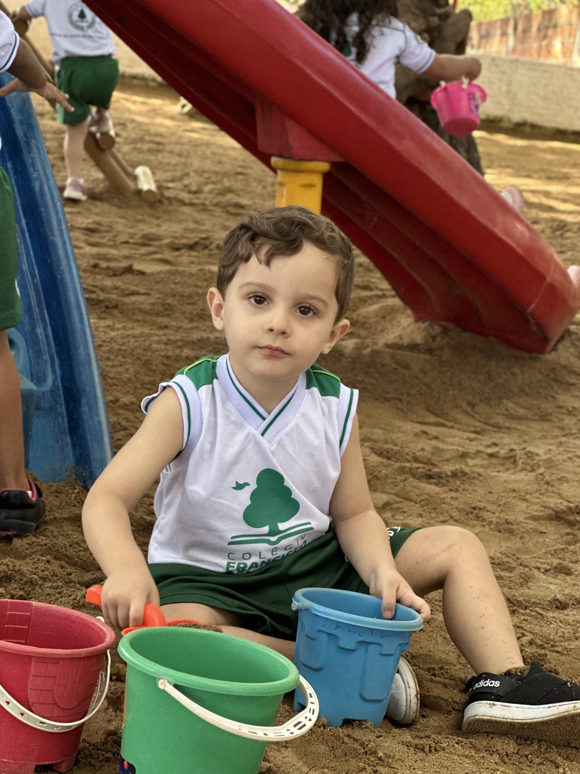 Colégio Francisco Mendes e CCAA surpreendem alunos no volta às aulas