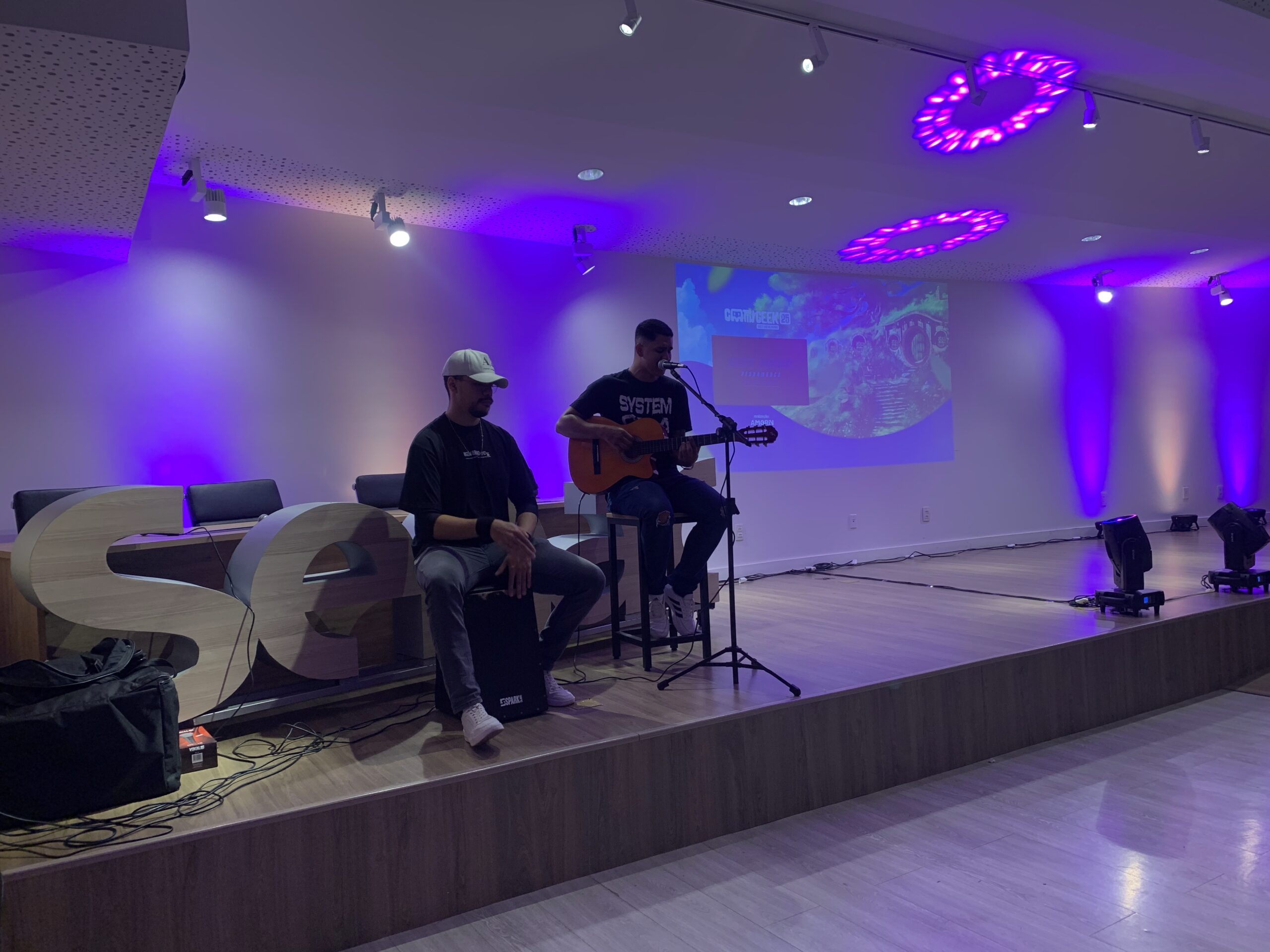 Caatingeek é lançado em Serra Talhada com direito a tapete vermelho