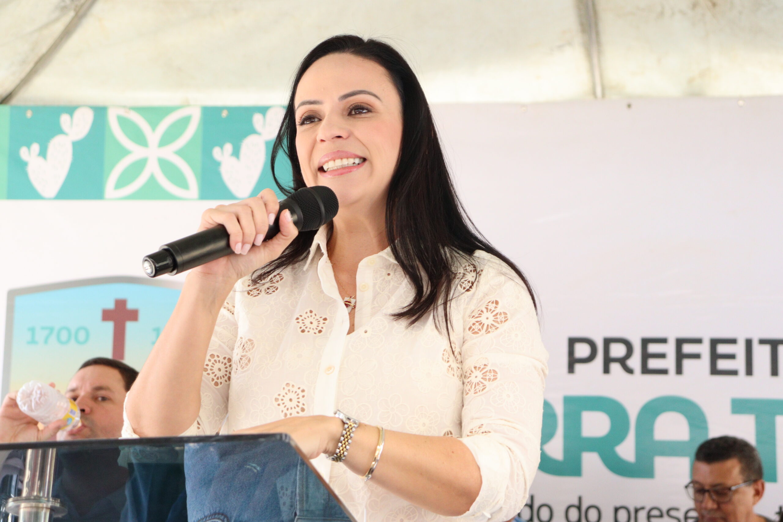 'Vão precisar de muito blá blá blá pra nos tirar desse rumo', diz Márcia 1 'Vão precisar de muito blá blá blá pra nos tirar desse rumo', diz Márcia