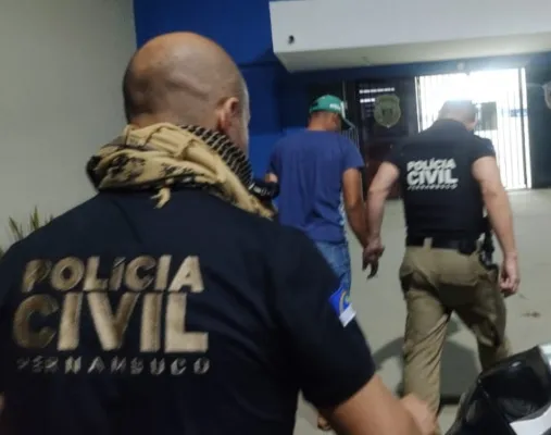 Polícia prende foragido que matou comerciante em Serra Talhada