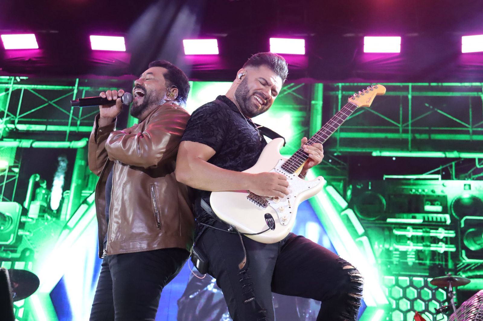 Atel celebra 20 anos com noite de festa nas ruas e receita de sucesso 1 Fotos: Licca Lima/Farol de Notícias