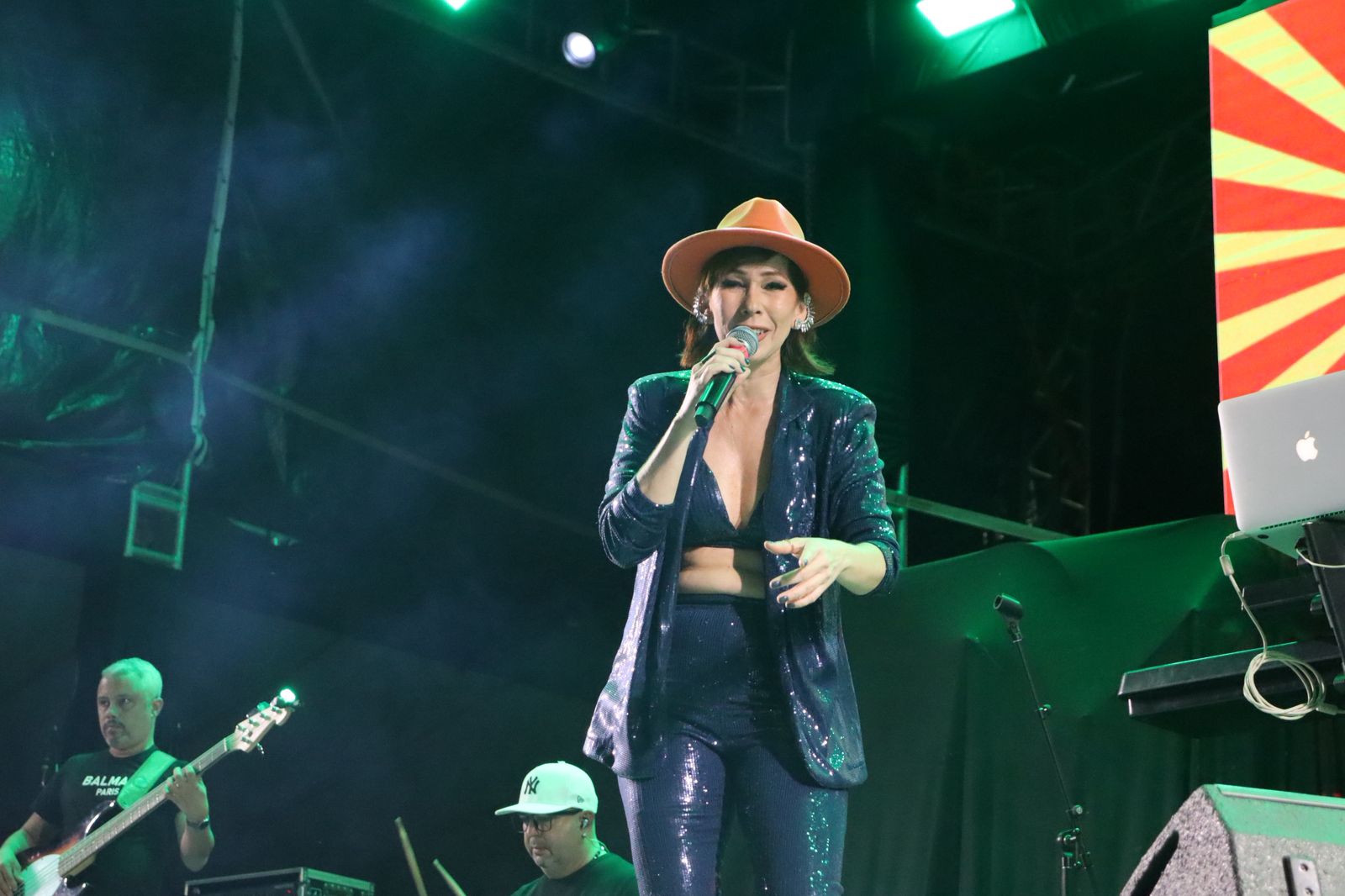 Atel celebra 20 anos com noite de festa nas ruas e receita de sucesso