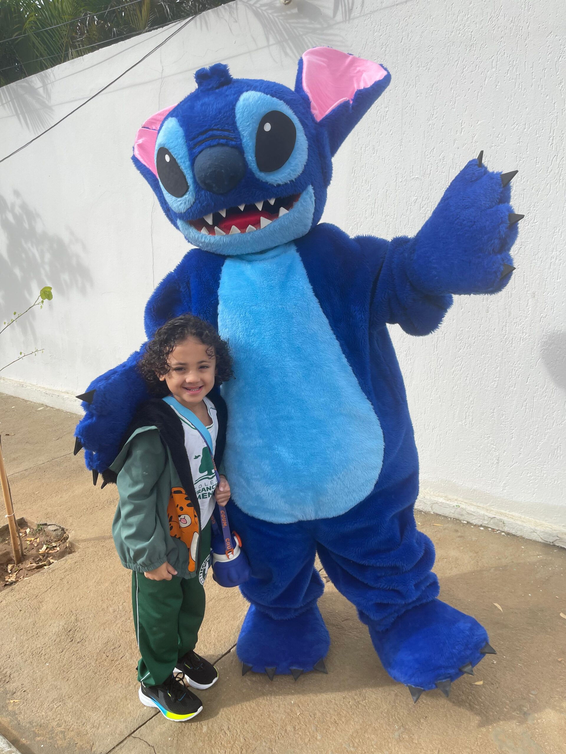 Colégio Francisco Mendes e CCAA surpreendem alunos no volta às aulas