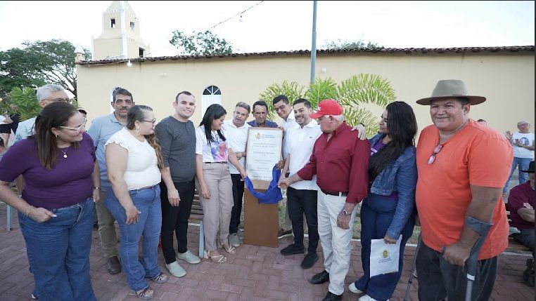 Prefeitura de Afogados inaugura praça no São João Velho