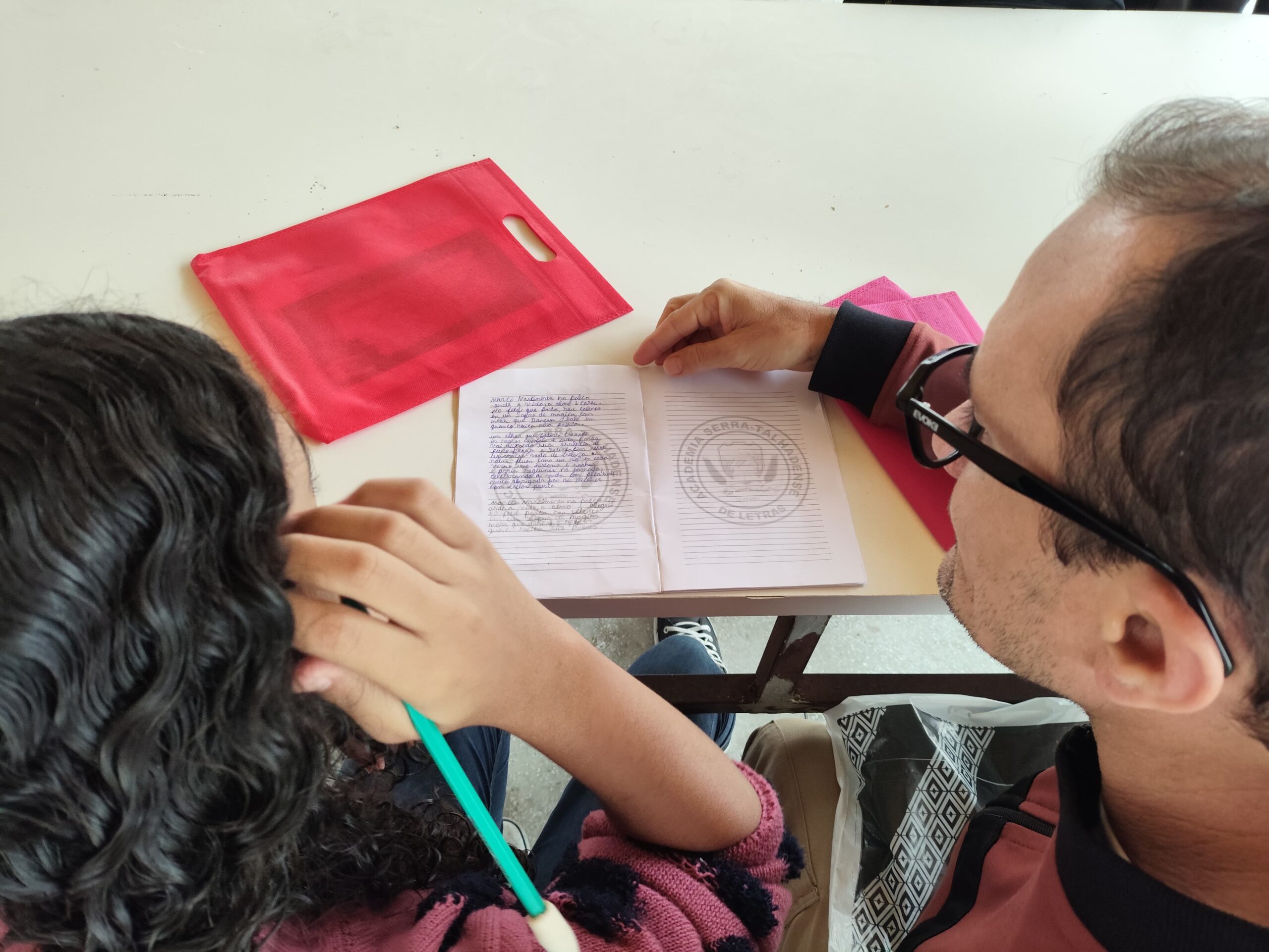 Academia Serra-talhadense de Letras realiza ações com jovens estudantes