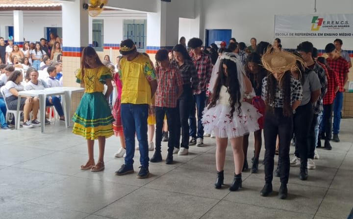 EREM Cornélio Soares realizou Festival de Dança e Teatro nesta 5ª