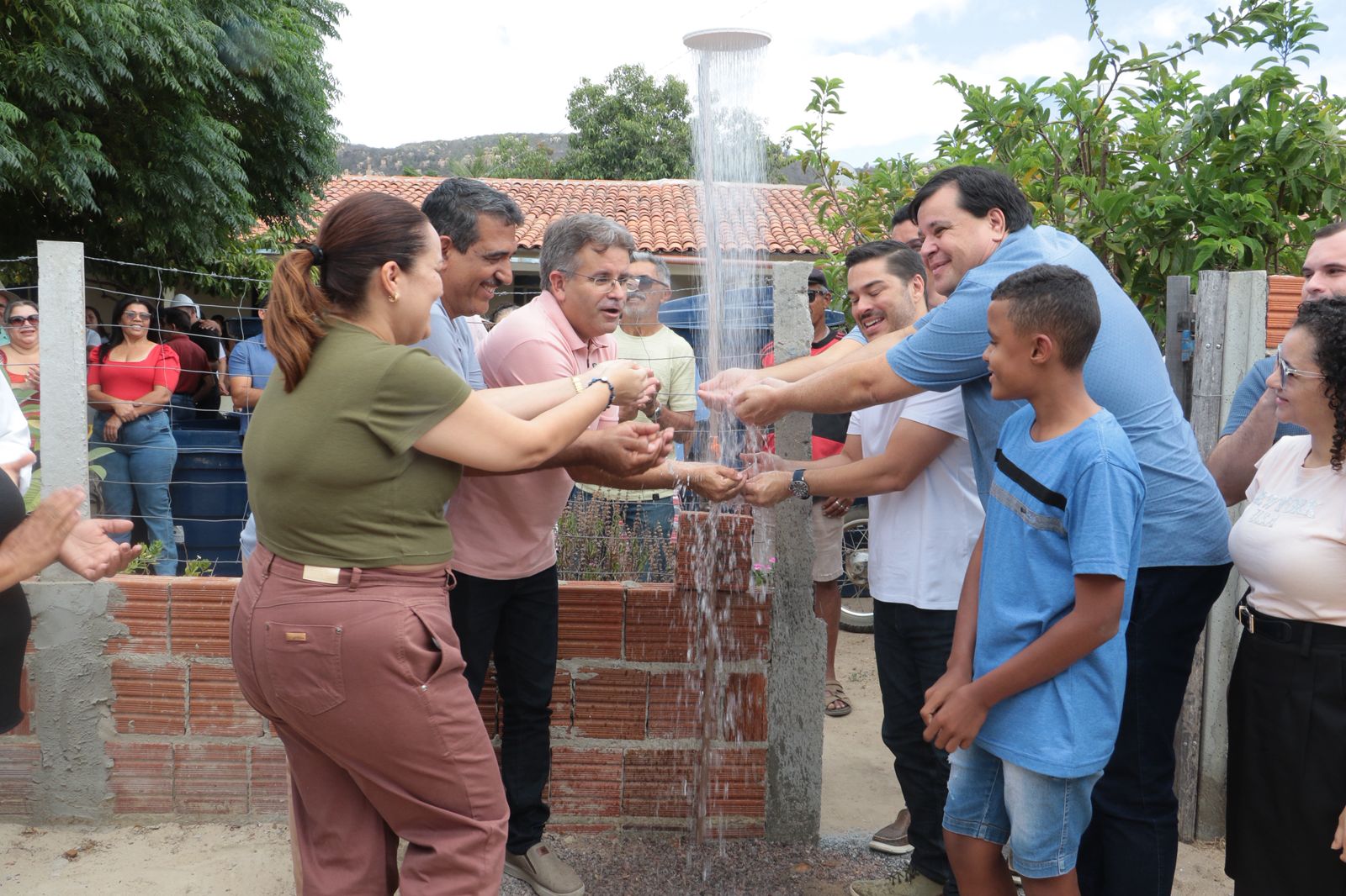Afogados entregou melhorias no abastecimento 1 Fotos: Divulgação