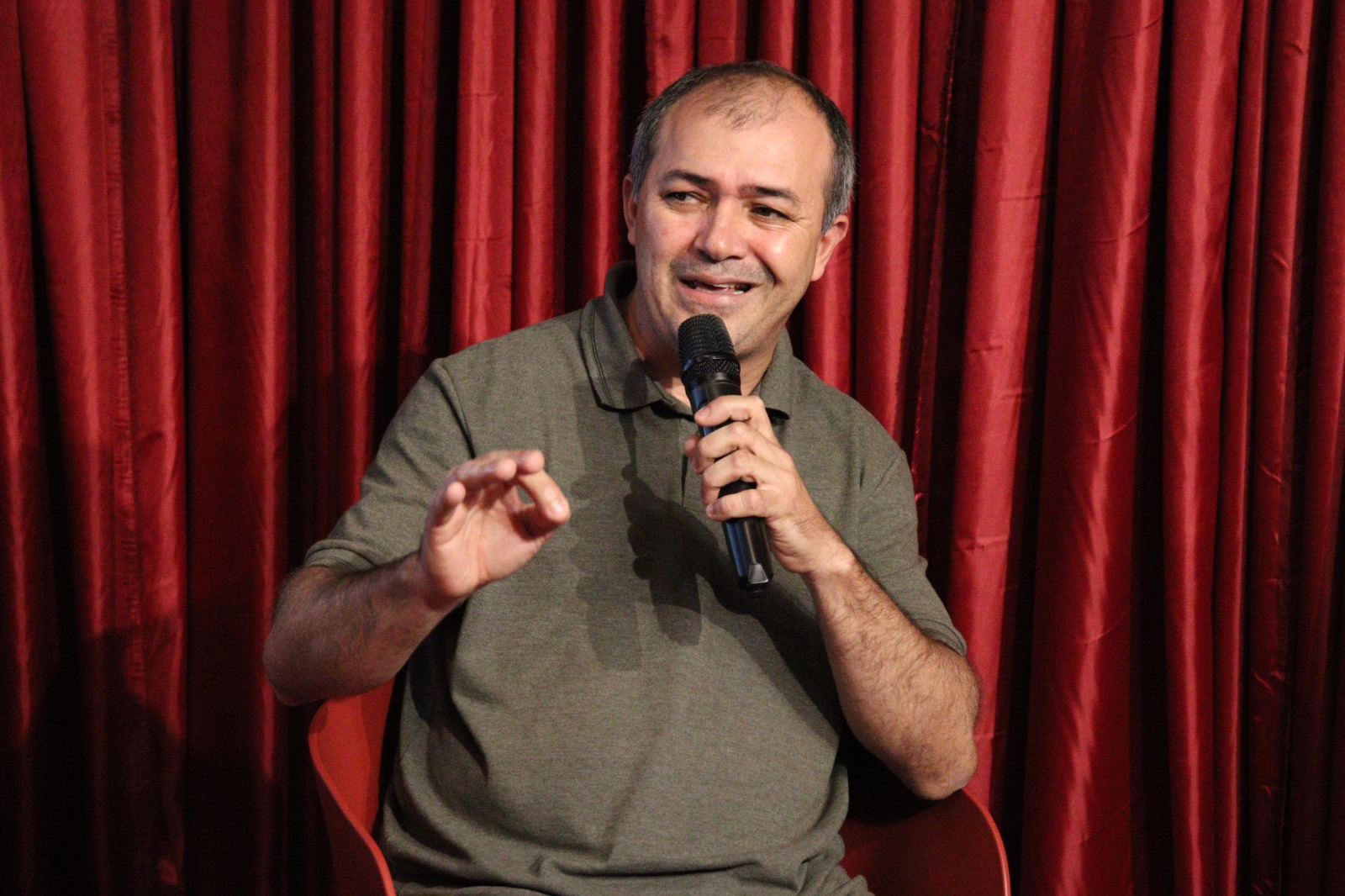 Vandinho defende Raquel de ataques: 'PSB é um câncer em PE'