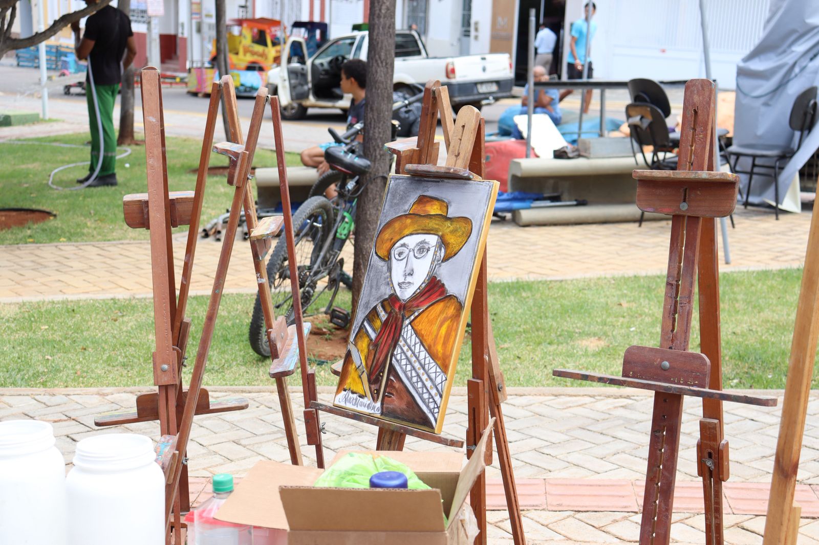 Pintando na Praça chega a Serra Talhada reunindo 50 artistas plásticos