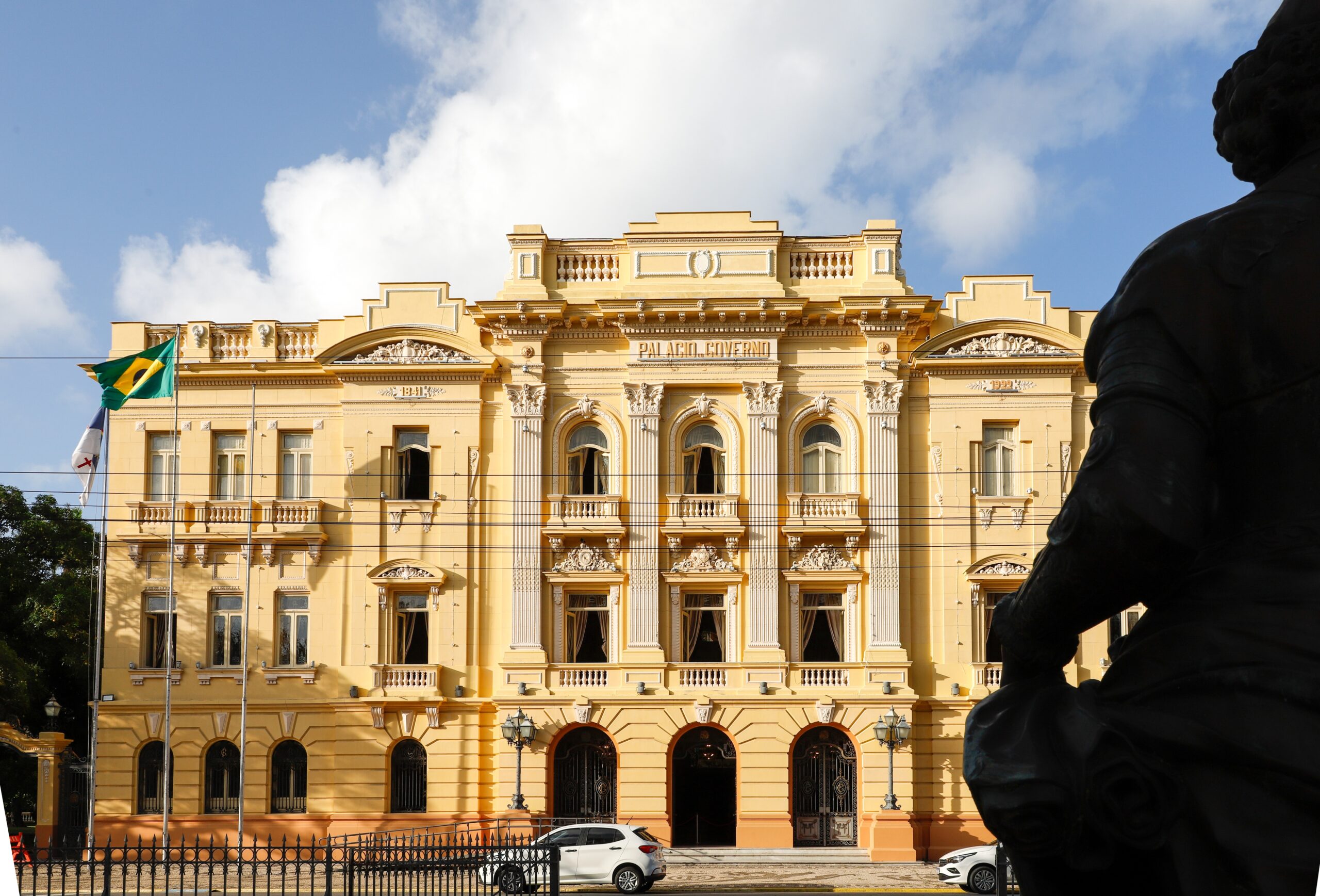 Governo de PE anuncia concurso público com 455 vagas 1 Governo de PE anuncia concurso unificado com 455 vagas - Foto: Yacy Robeiro/Secom