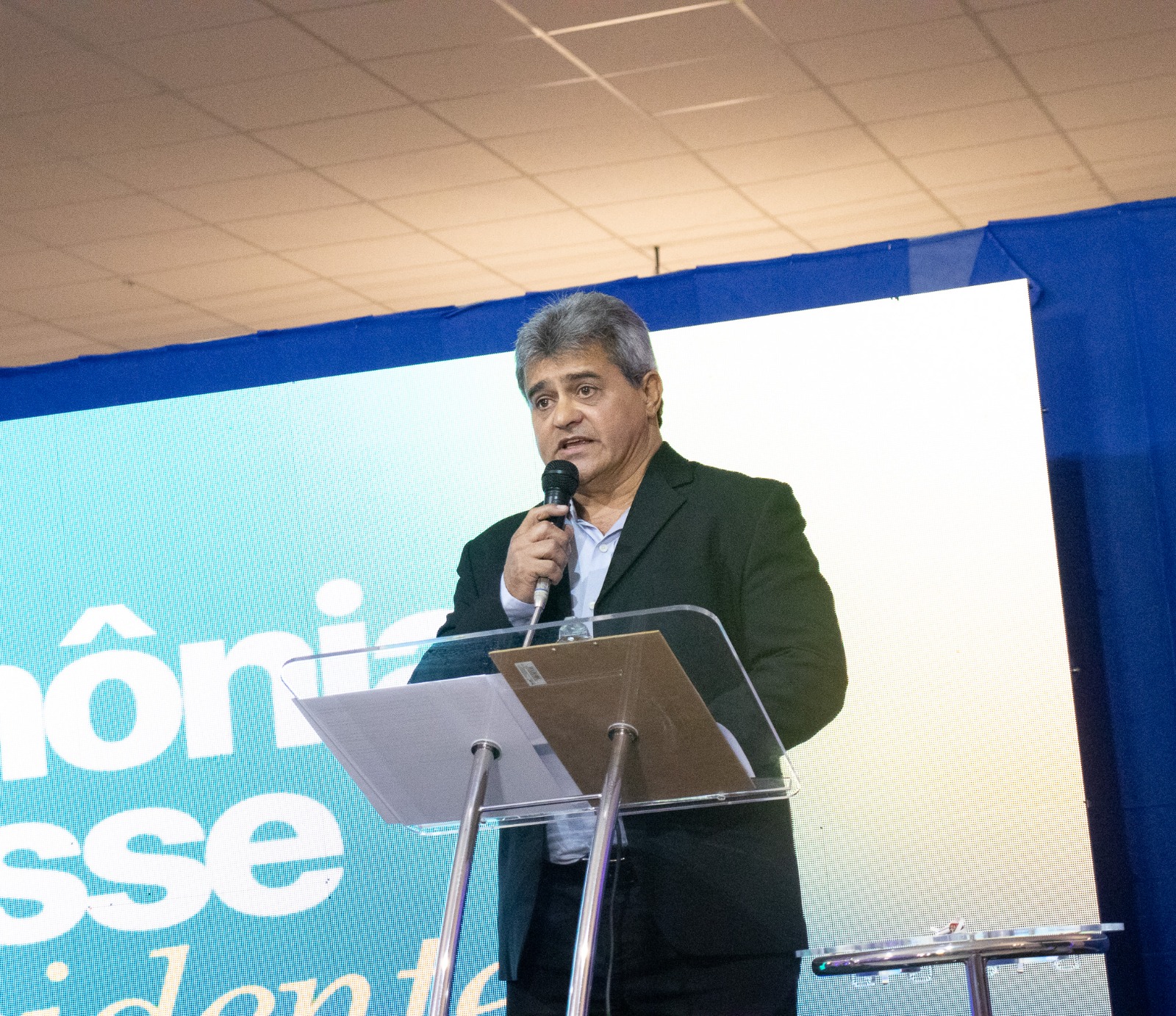 Câmara concede título de Cidadão Serra-Talhadense ao empresário Maurício Melo