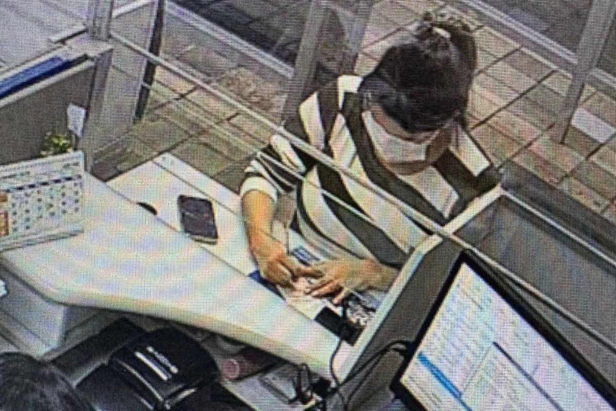 Mulher é presa tentando sacar R$ 1,1 mi com procuração falsa 1 Mulher é presa tentando sacar R$ 1,1 mi com procuração falsa - Foto: Divulgação/PF